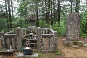 村上義光の墓