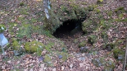 溶岩流が作った洞窟