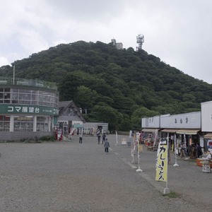 お土産屋さん広場