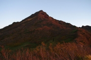 夕日に照らされる利尻山