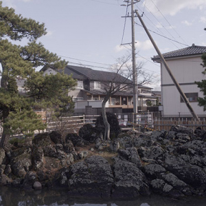沖の石