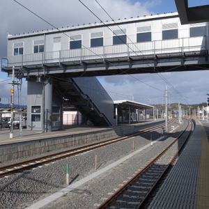 再び富岡駅
