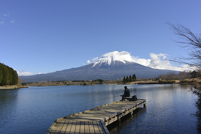 田貫湖から富士山を眺める