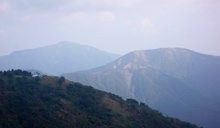 大倉尾根（手前）と表尾根の山々
